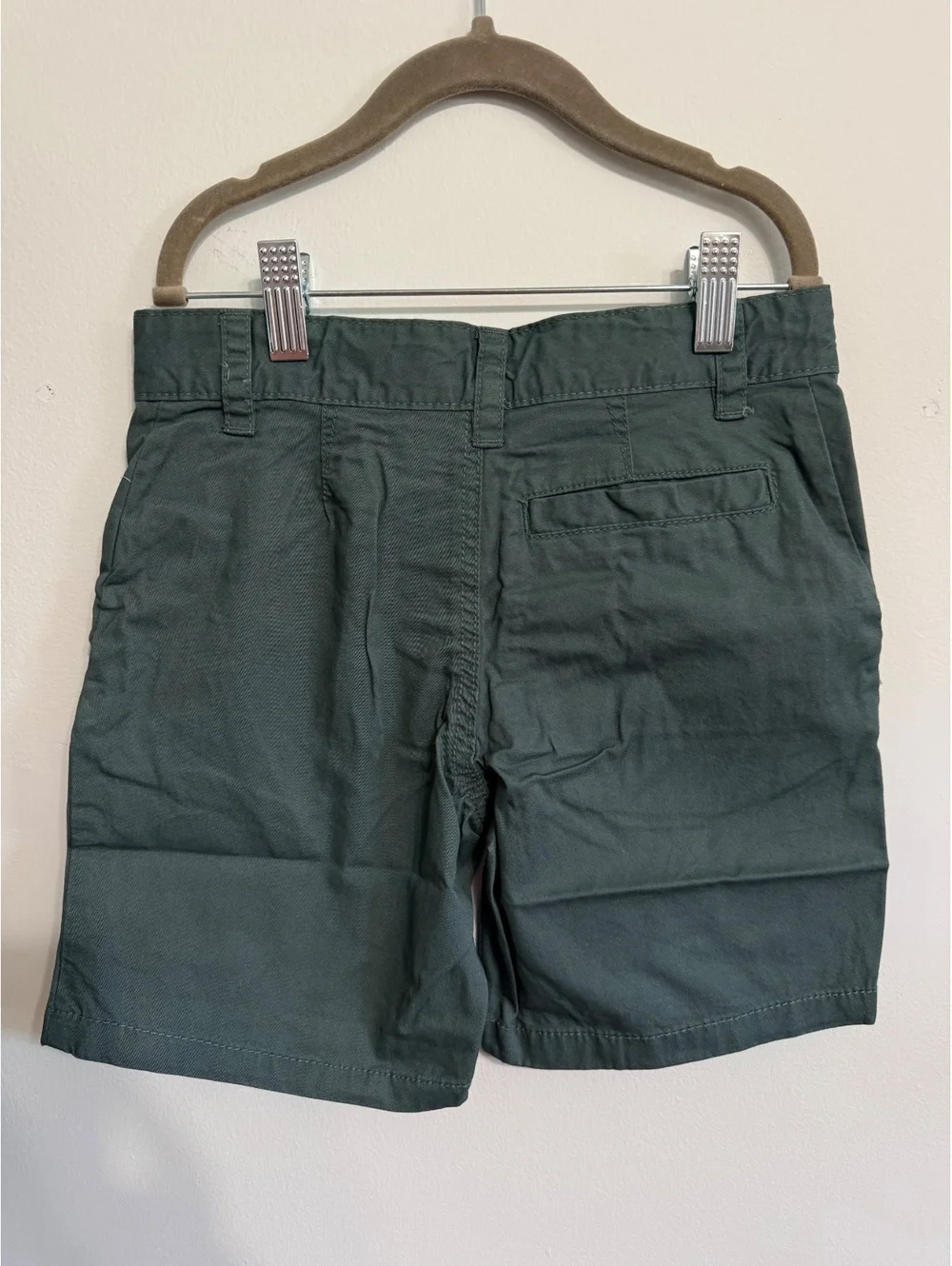 Cat & Jack Boys' Size 6 Flat Front Shorts, Dark Green